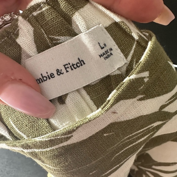 Abercrombie & Fitch Tropical Palm Shorts - Picture 3 of 5